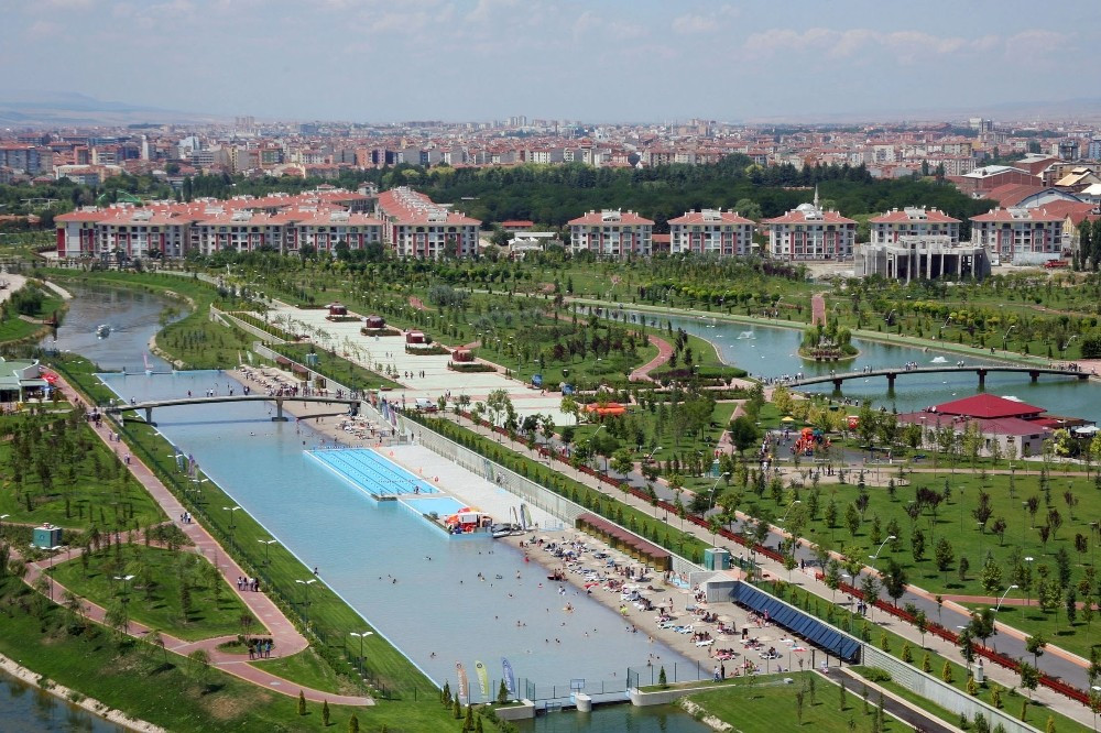 Denizi olmayan Eskişehir’de plaj sezonu açıldı - Resim: 1