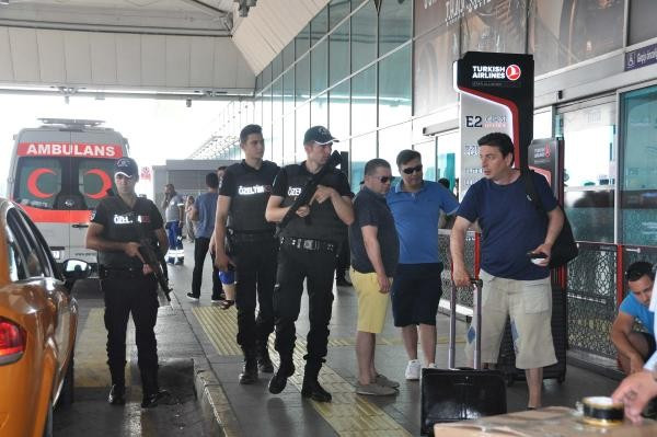 Atatürk Havalimanı'nda güvenlik en üst düzeyde - Resim: 2