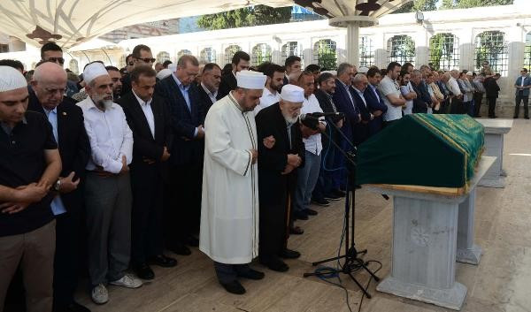 Erdoğan, Osman Nuri Önügören'in cenazesine katıldı - Resim: 1