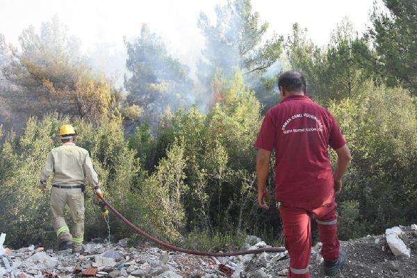 İzmir'de yangın kontrol altına alınamıyor! - Resim: 6