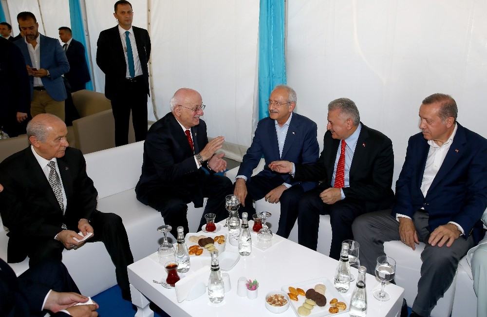 Erdoğan, siyasi parti liderleriyle sohbet etti - Resim: 4