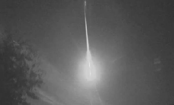 Son dakika: Son yılların en büyük meteoru dünyaya çarptı - Resim: 1