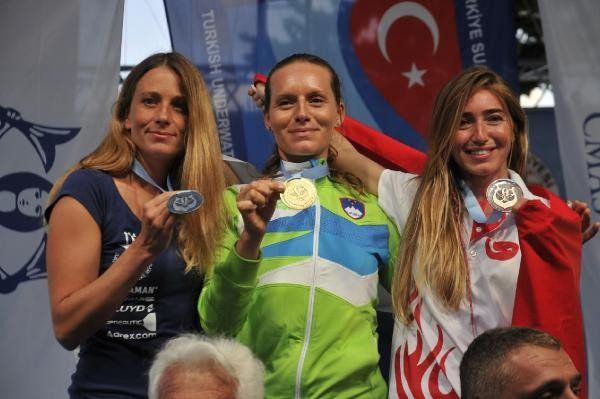 Dünya üçüncülüğü ödülünü alan Şahika Türkçe konuşmayı unuttu - Resim: 2