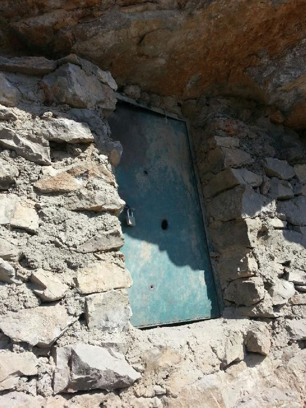 PKK'nın çelik kapılı lüks mağarası! - Resim: 1