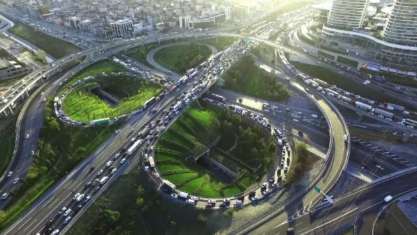 Mahmutbey kavşağında trafik felç, çıkış yok - Resim: 8