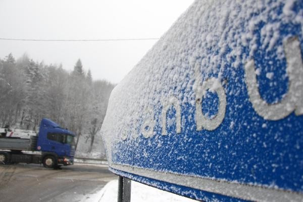 Bolu Dağı'nda kar yağışı bastırdı, ulaşım durdu - Resim: 8
