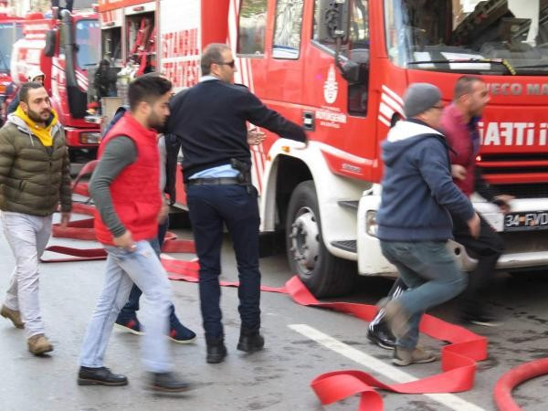 Bağdat Caddesi'nde türkü bar alev alev yandı - Resim: 5