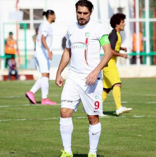 Amedspor takım kaptanı Şehmus Özer, trafik kazasında hayatını kaybetti - Resim: 1