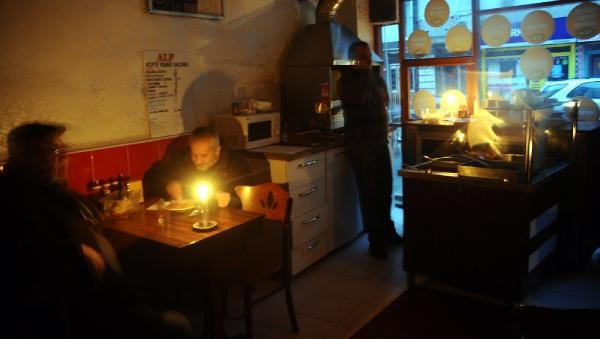İstanbul'da büyük elektrik kesintisi - Resim: 4