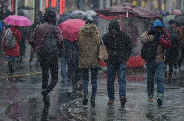 Son dakika haberi: İstanbul'da kar yağışı bastırdı - Resim: 5