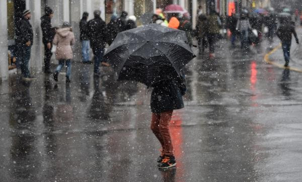Son dakika haberi: İstanbul'da kar yağışı bastırdı - Resim: 8
