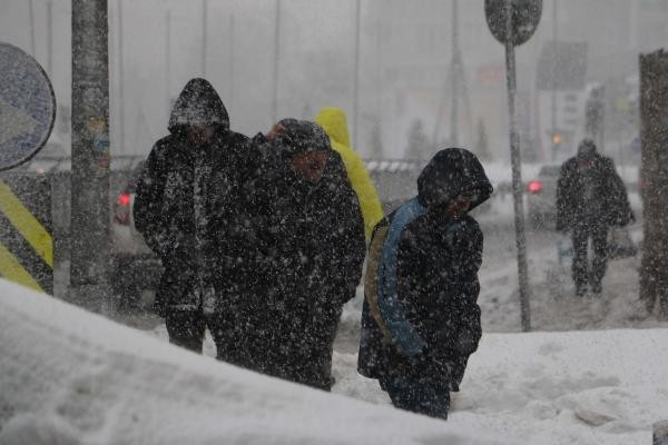 Flaş: İstanbul'da kar yeniden başladı.. CANLI - Resim: 4