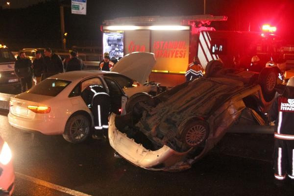 Son dakika haberler: Sefaköy'de feci kaza, takla atan arabanın altında kaldı: 1 ölü - Resim: 6