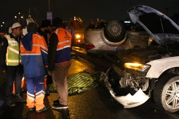 Son dakika haberler: Sefaköy'de feci kaza, takla atan arabanın altında kaldı: 1 ölü - Resim: 9