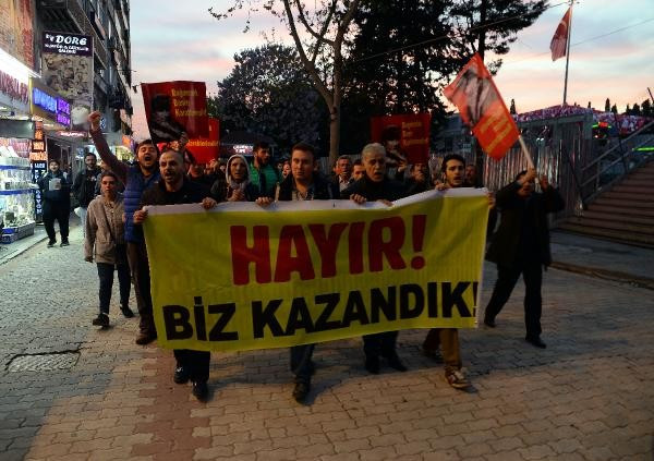 İstanbul'da referandum protestoları durmuyor - Resim: 1