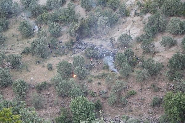 Helikopterin düştüğü bölgeden acı fotoğraflar geldi - Resim: 2