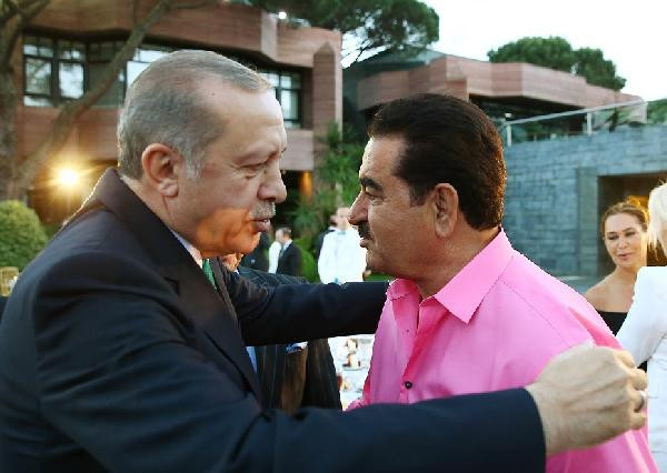 Erdoğan'ın sanatçılarla iftarına hangi ünlüler katıldı? - Resim: 7