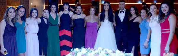 Fenerbahçeli basketçi Esra evlendi - Resim: 2