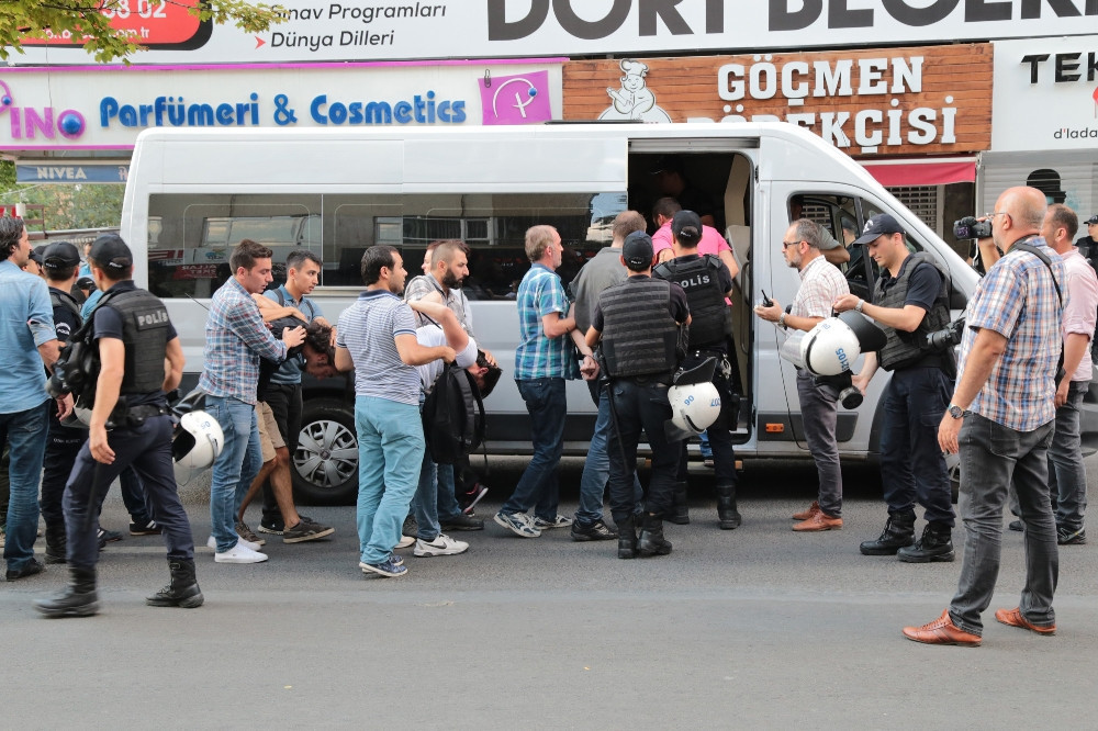 Gülmen ve Özakça eyleminde 20 kişi daha gözaltına alındı - Resim: 2