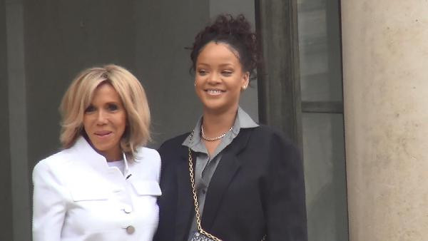 Ünlü şarkıcı Rihanna Elysee Sarayı'nda - Resim: 2
