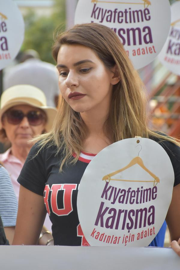 Kadınlardan Derya Kılıç ve Seray Gürer'e destek eylemi - Resim: 5