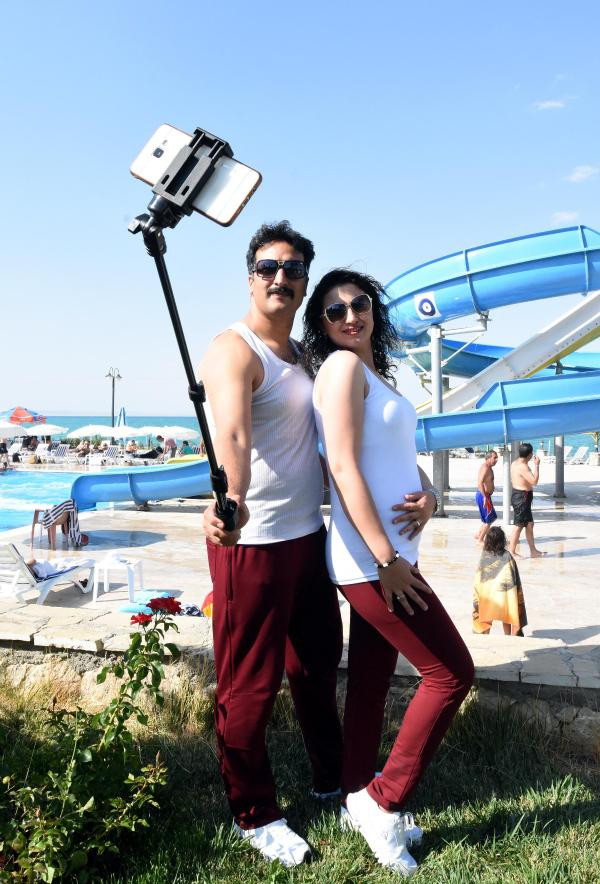 İranlı turistlerin bayram kaçamağı: Tekne partileri ve havuz keyfi - Resim: 4