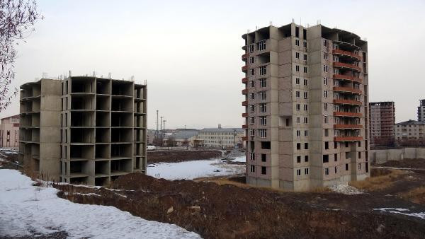 Erzurum'da 12. kattan atlayarak intihar eden kızın görüntüleri ortaya çıktı - Resim: 3