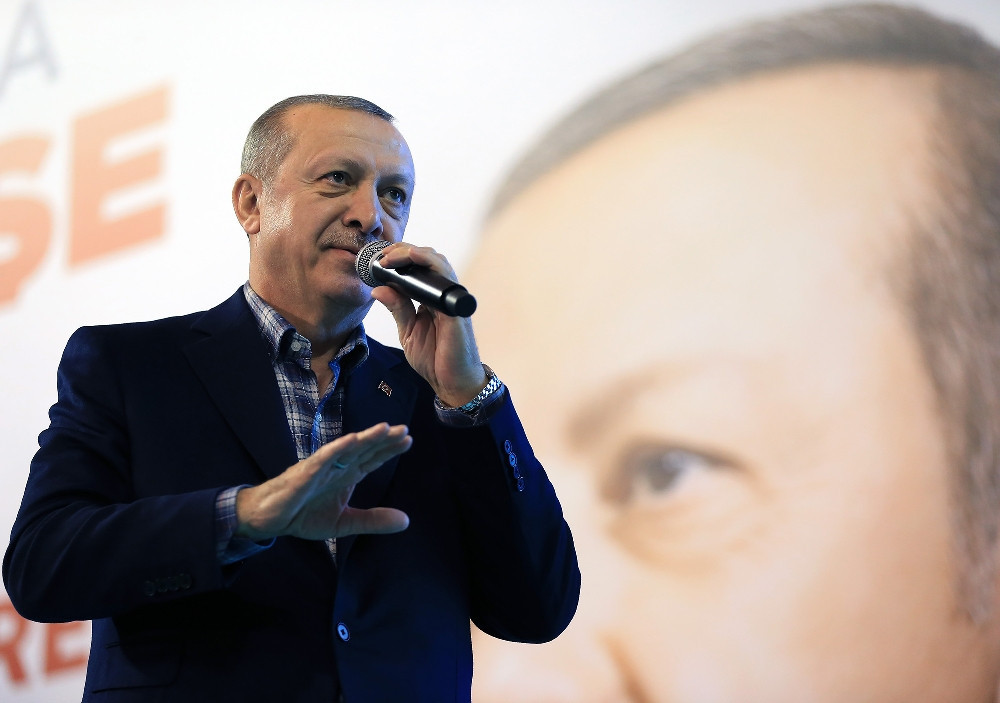 Erdoğan bu görüntüye çok öfkelendi: Haberlerde gördünüz, Nebbaşlar sürüsü.. - Resim: 2