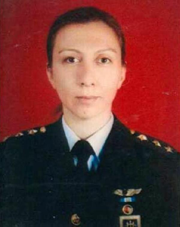 Pilot Melike Kuvvet’in cenazesi, Konya'ya getirildi: Annesi... - Resim: 6
