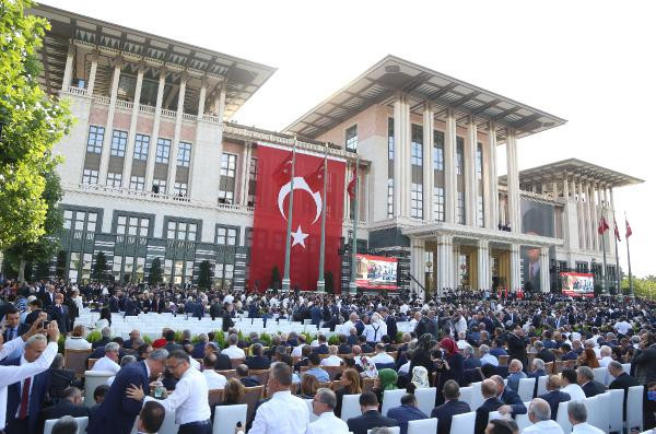 Cumhurbaşkanı Erdoğan'ın yeni görevine özel 1 TL - Resim: 2