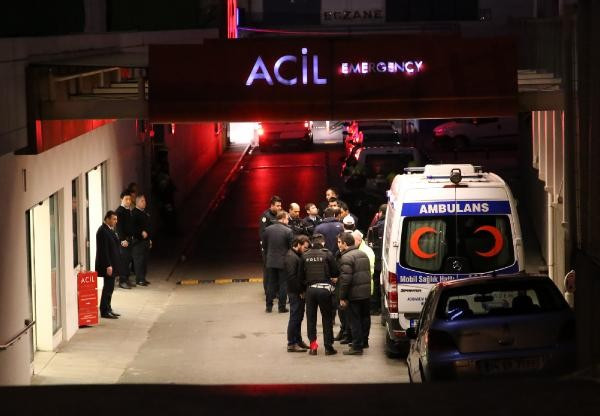 Beşiktaş'ta trafik kazası: 1 polis şehit, 1 polis yaralı - Resim: 4