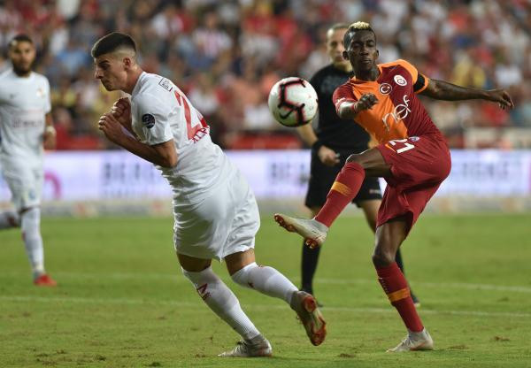 Galatasaray Antalyaspor deplasmanında kazandı: Antalyaspor Galatasaray 0-1 - Resim: 1