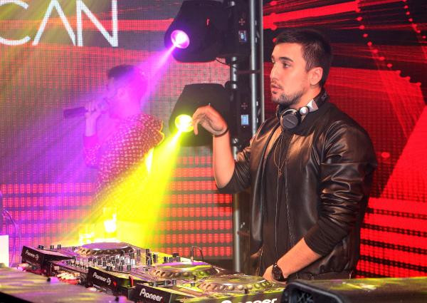 Alanya yeni yıla ünlü DJ'lerle girdi - Resim: 3