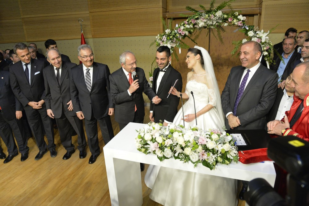 Kılıçdaroğlu, Gürsel Tekin’in oğlunun nikah şahidi oldu - Resim: 2