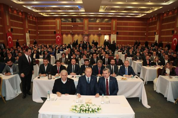 Erdoğan'dan İBB meclis üyeleri ve ilçe belediye başkanlarıyla toplantı - Resim: 1