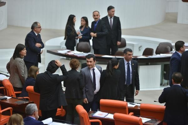 Ankara saldırısı Meclis'te kavga çıkardı! - Resim: 5