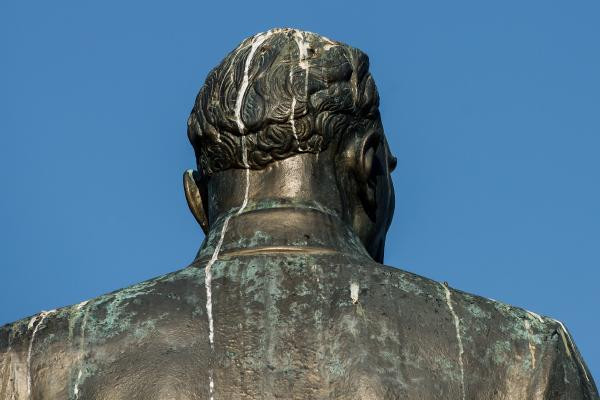 İlk yapılan Atatürk'ün heykeli içler acısı halde - Resim: 1