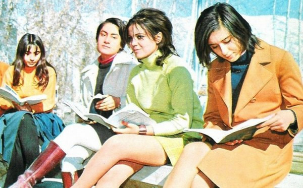 İranlı kadınların devrim öncesi ve sonrası hayatları - Resim: 10