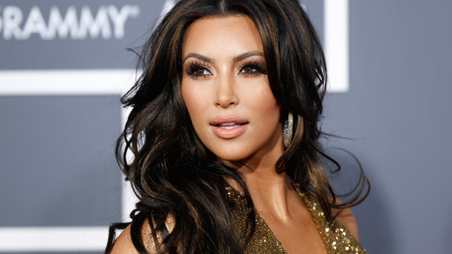 Kardashian'ın göğüs hilesi ortaya çıktı - Resim: 3