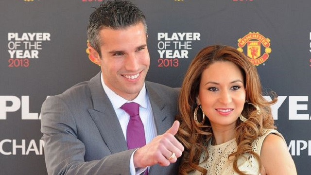 Fenerbahçe taraftarının tepkisi Bouchra van Persie'yi ağlattı - Resim: 1