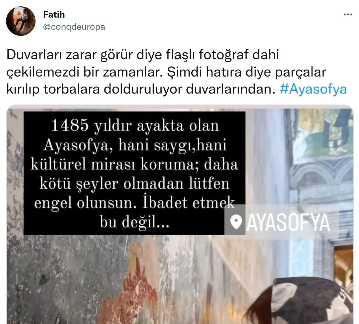 Ayasofya'nın Duvarları Hatıra Diye Koparılıyor İddiası Gündeme Oturdu - Resim: 1