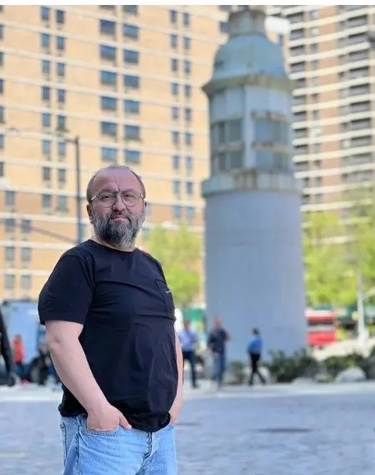 ABD'ye Yerleşen Erdem Baş Yeni İşini Açıkladı!
