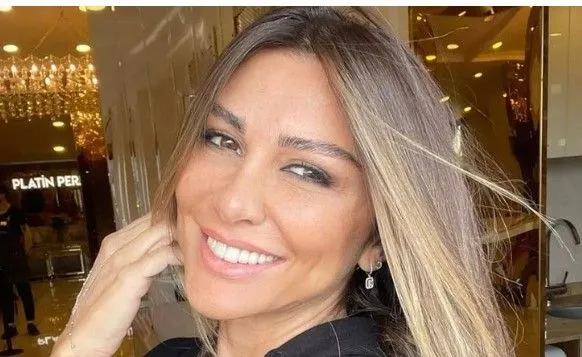 Selen Görgüzel'den Nefes Kesen Bikinili Paylaşım