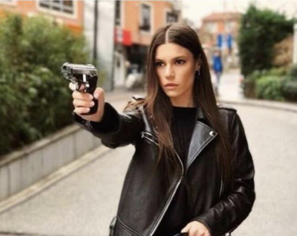 Yüsra Geyik'ten Şok Edecek Arka Sokaklar İtirafı! - Resim: 2