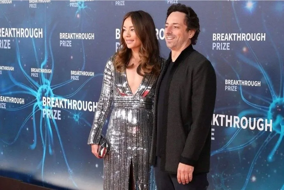 Wall Street Journal'dan Açıklama: Arkadaşının Karısıyla İlişkiye Giren Elon Musk'ı Yalanladılar