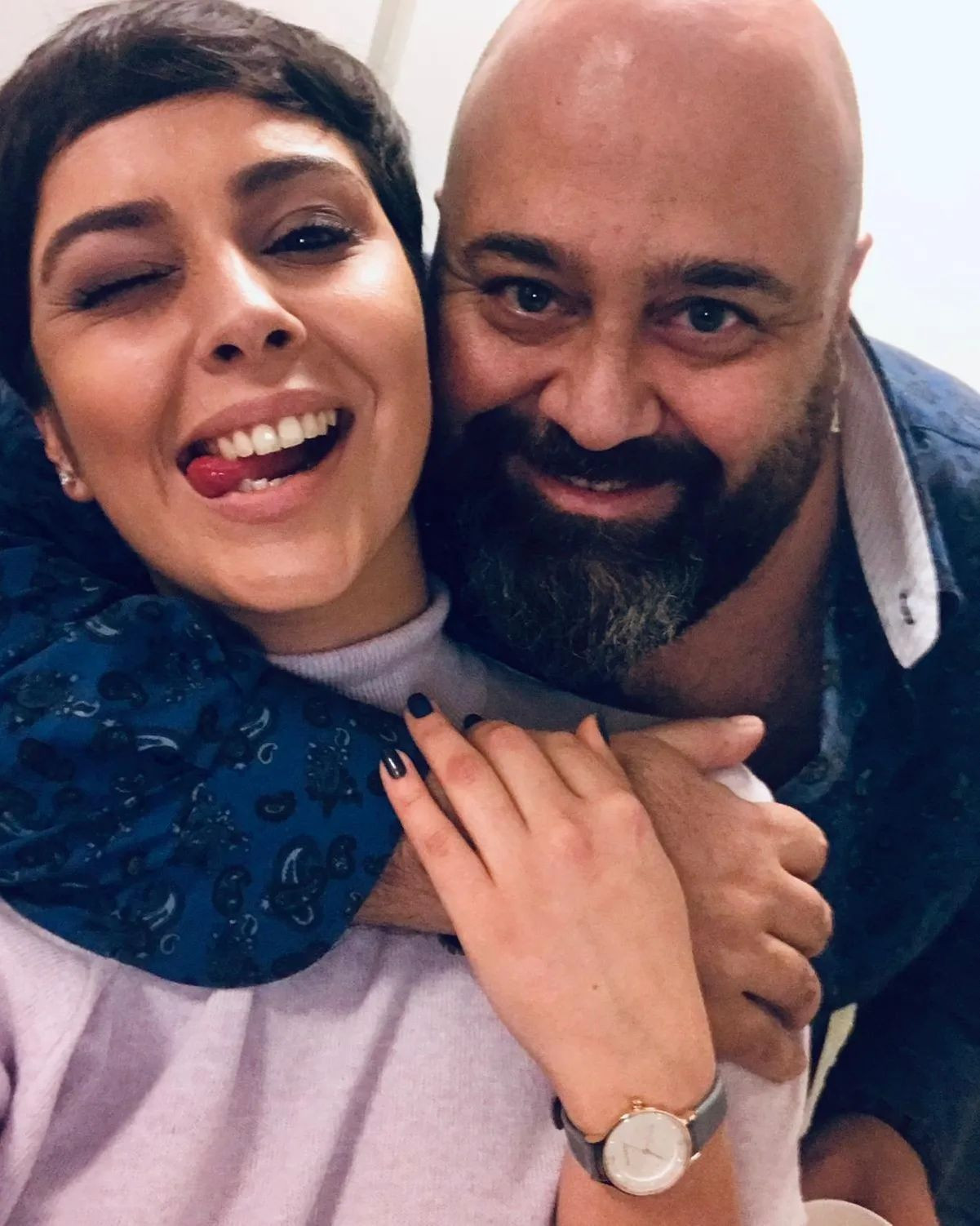 MasterChef Somer Şef'ten Uğruna Eşinden Boşandığı 21 Yaş Küçük Sevgilisi Pınar Kayabaşı ile Aşk Pozu - Resim: 2