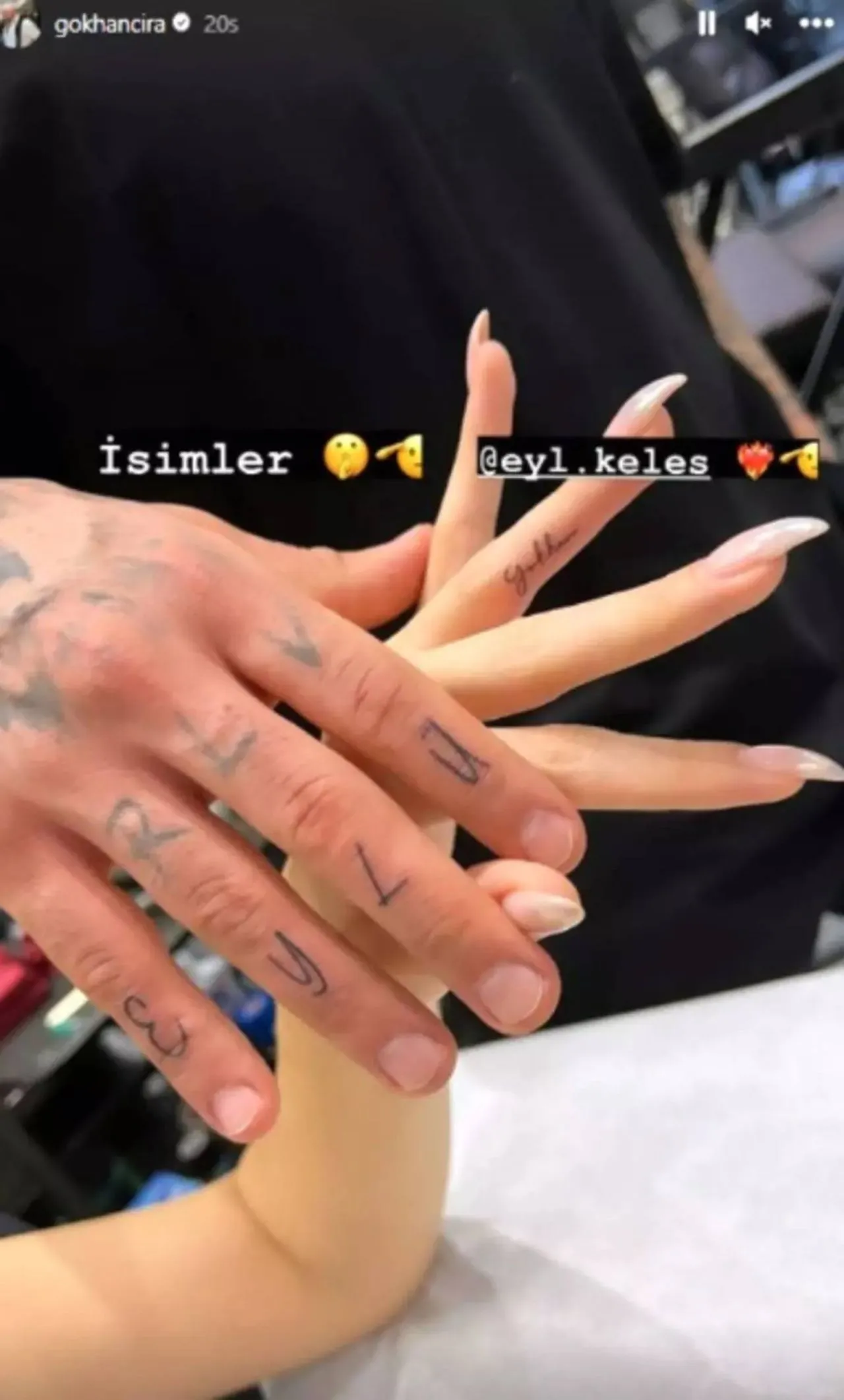 Gökhan Çıra'dan Büyük Jest! Sevgilisinin ve Kızının Dövmesini Yaptırdı