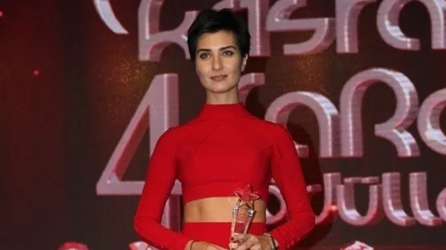 Tuba Büyüküstün
