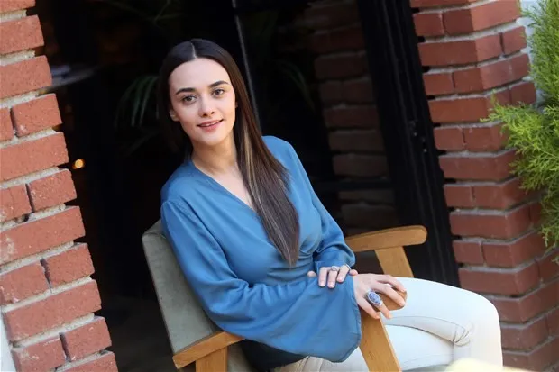HANDE SORAL