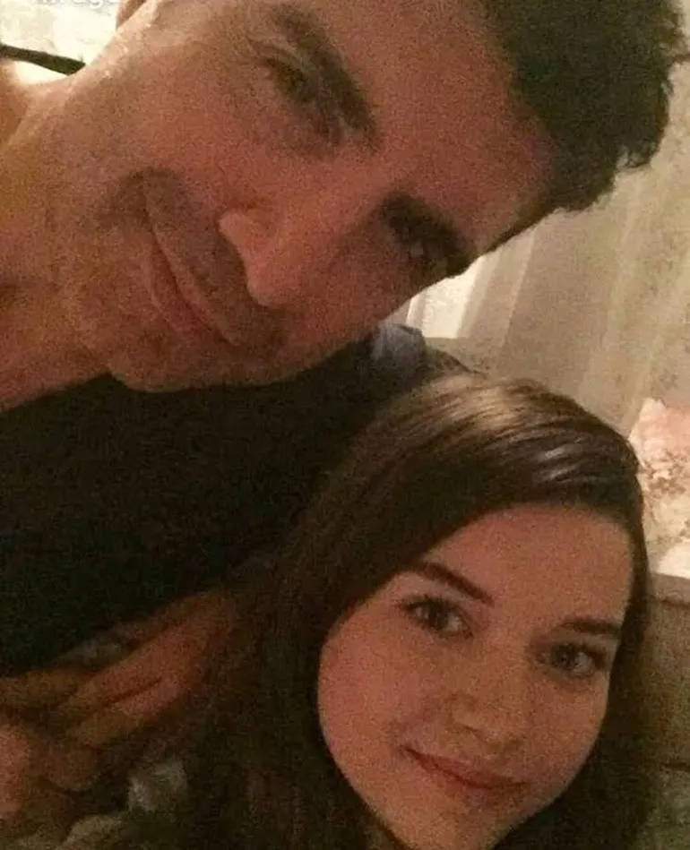 Özcan Deniz'in fındık kurdu Afra Saraçoğlu